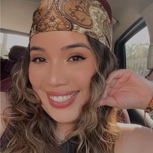 Meet your Posher, Xiomara